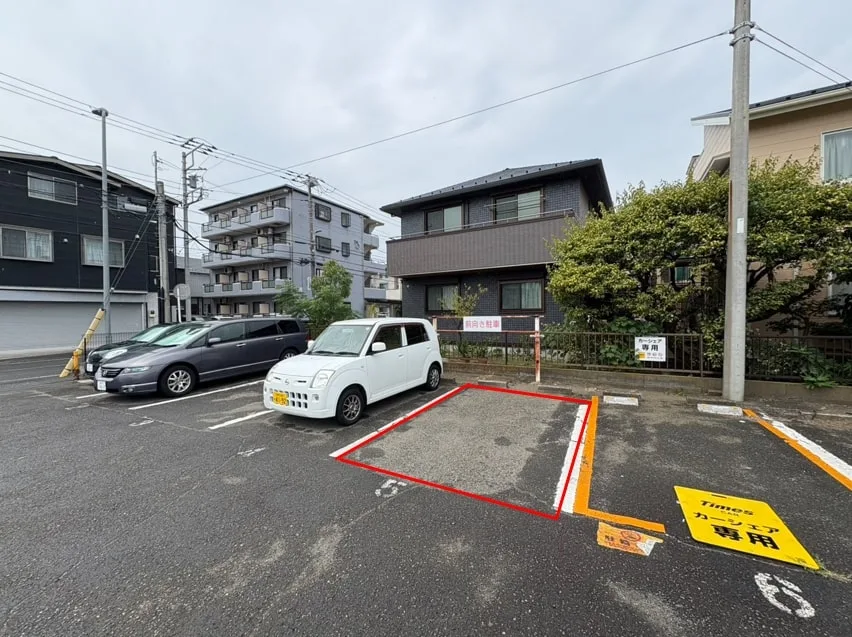 セルフィット茅ヶ崎店の駐車場